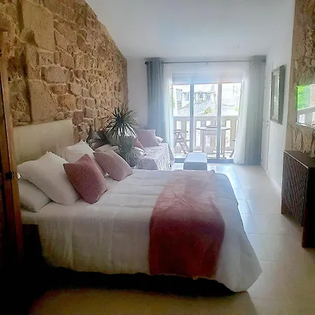 Hotel Pedras Vellas 4*